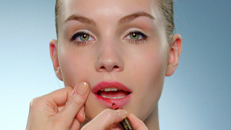 Shape Up Your Lips With Lip Pencil